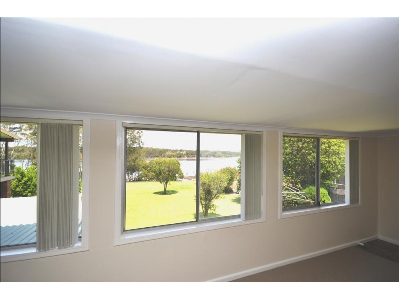 20 Crookhaven Drive, Greenwell Point NSW 2540