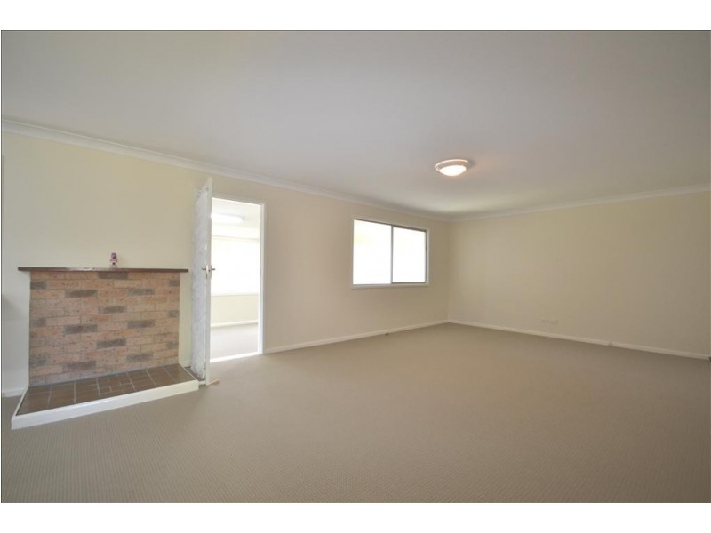 20 Crookhaven Drive, Greenwell Point NSW 2540