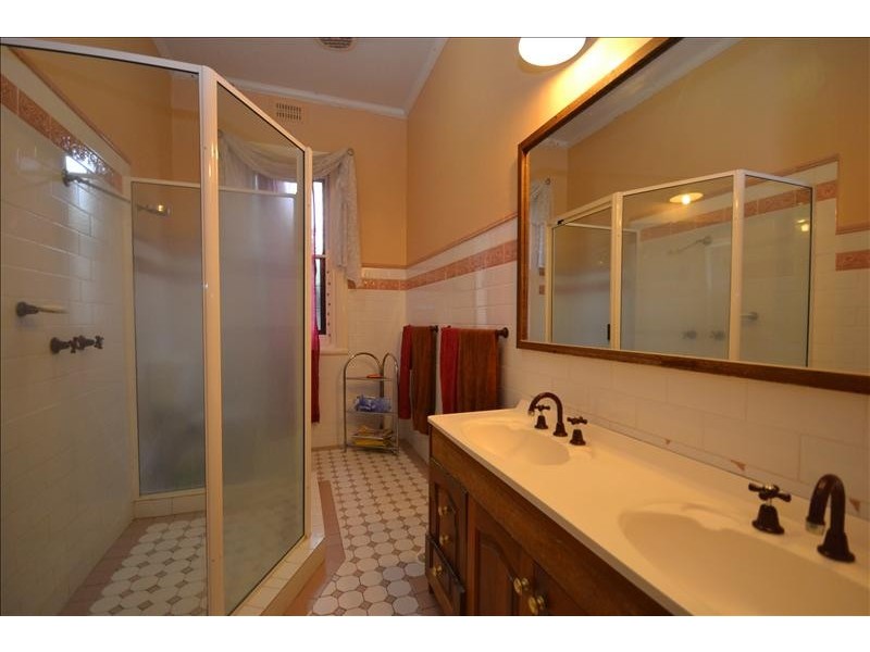 80 East Street, Nowra NSW 2541