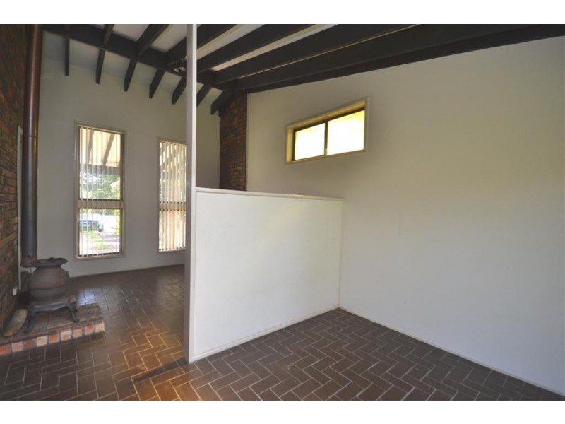 4 Florence Place, Nowra NSW 2541