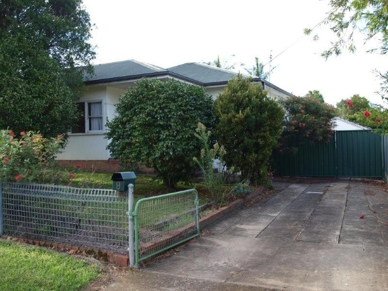 9 Gould Avenue, Nowra NSW 2541