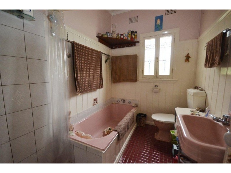 9 Gould Avenue, Nowra NSW 2541