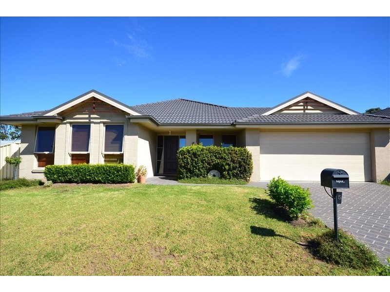 5 Bluewattle Road, Worrigee NSW 2540