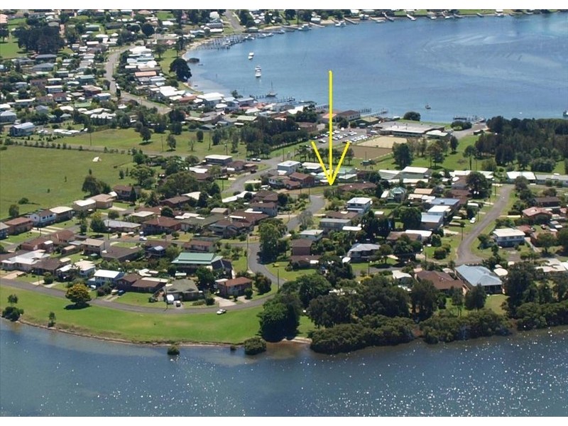 6 Higgins Place, Greenwell Point NSW 2540