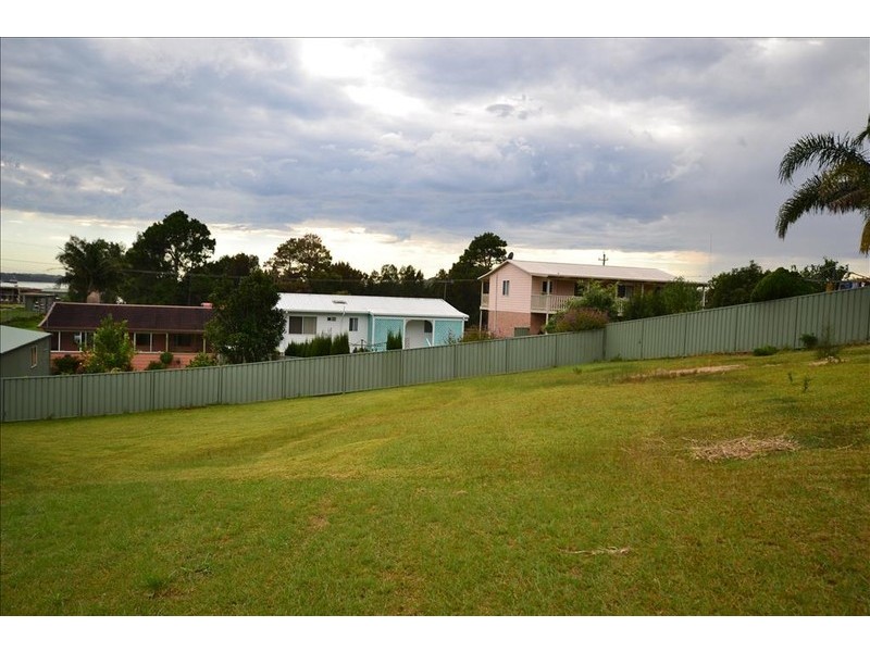 6 Higgins Place, Greenwell Point NSW 2540