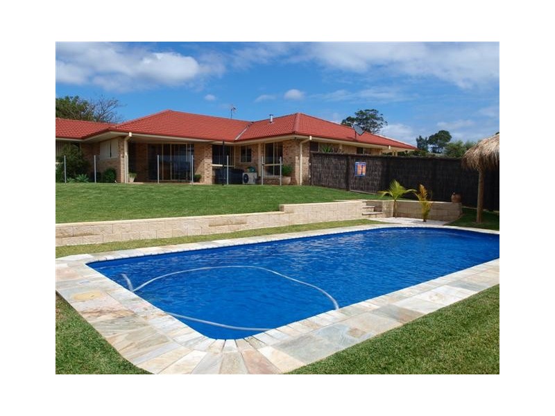 10 Appleberry Close, Bomaderry NSW 2541