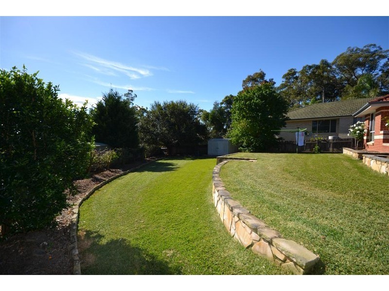 10 Hamilton Place, Bomaderry NSW 2541