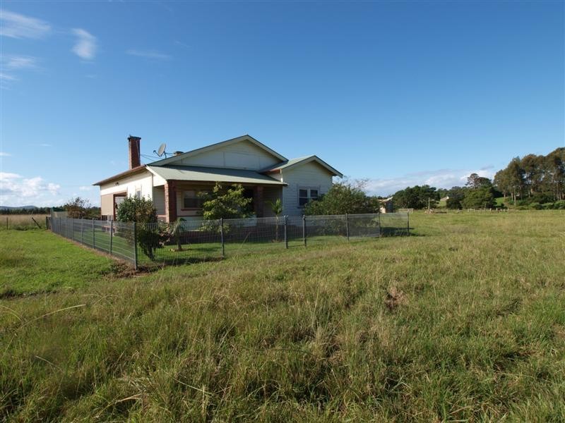 C190 Princes Highway, Meroo Meadow NSW 2540