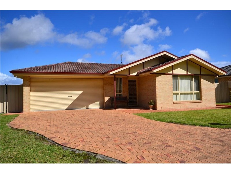 18  Bluewattle Road, Worrigee NSW 2540