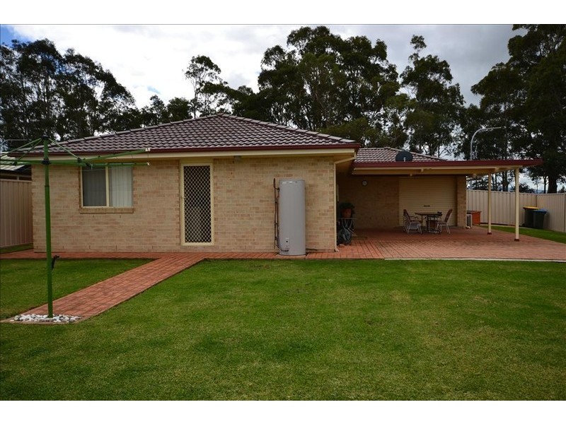 18  Bluewattle Road, Worrigee NSW 2540