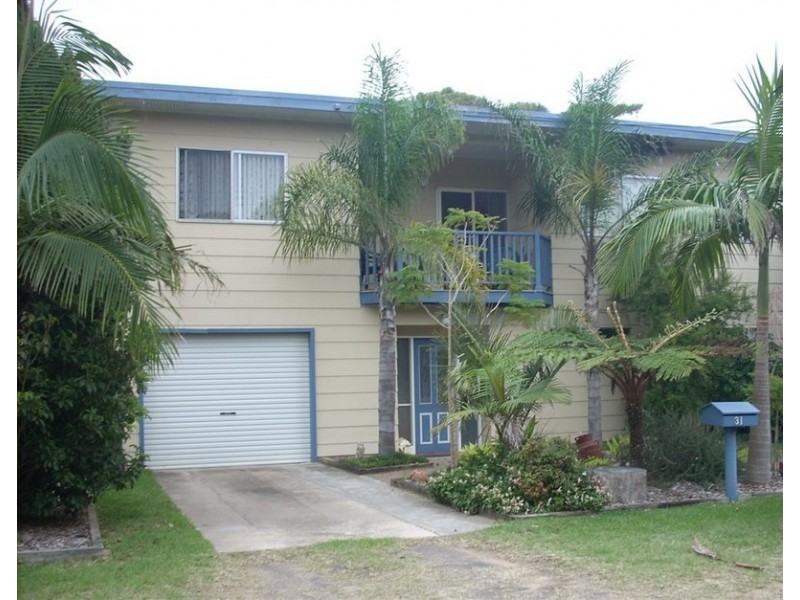 31 Woolstencraft Street, Shoalhaven Heads NSW 2535