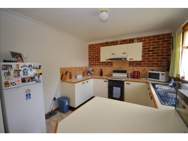 1/18 Wilari Close, Bomaderry NSW 2541