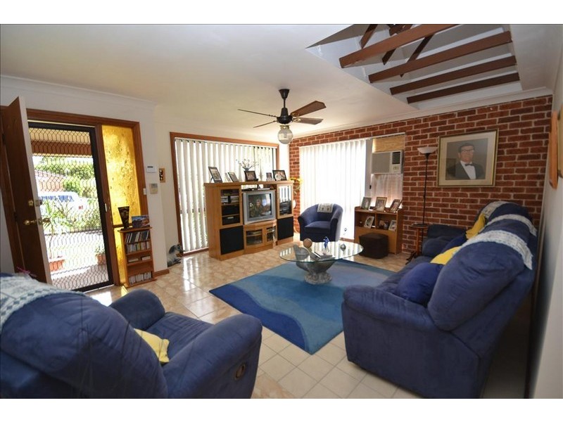 1/18 Wilari Close, Bomaderry NSW 2541