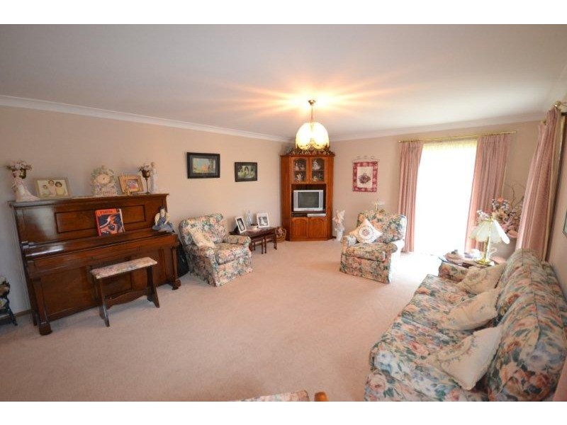 16 Bimbimbie Avenue, Bangalee NSW 2541