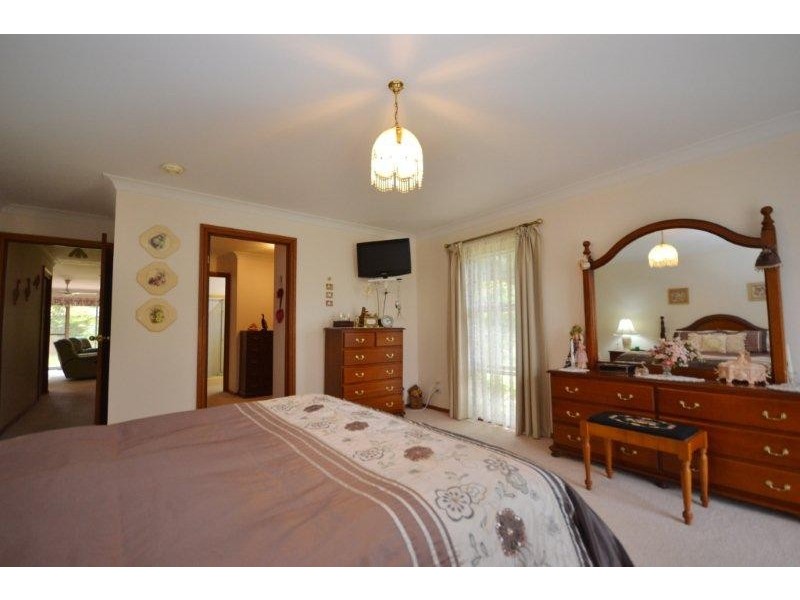 16 Bimbimbie Avenue, Bangalee NSW 2541