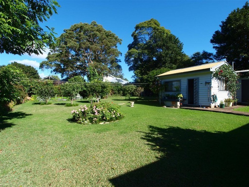 6 Kangaroo Valley Road, Berry NSW 2535