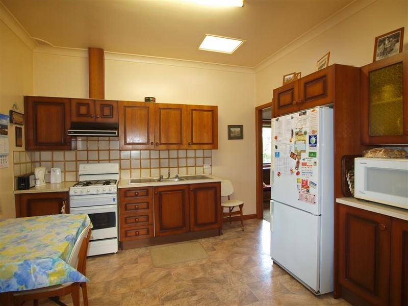 6 Kangaroo Valley Road, Berry NSW 2535