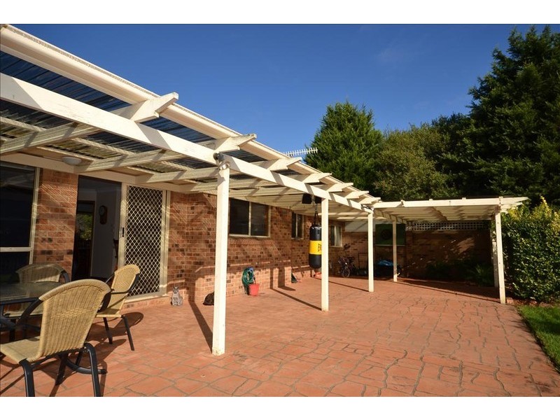 5 Peachey Close, Bomaderry NSW 2541