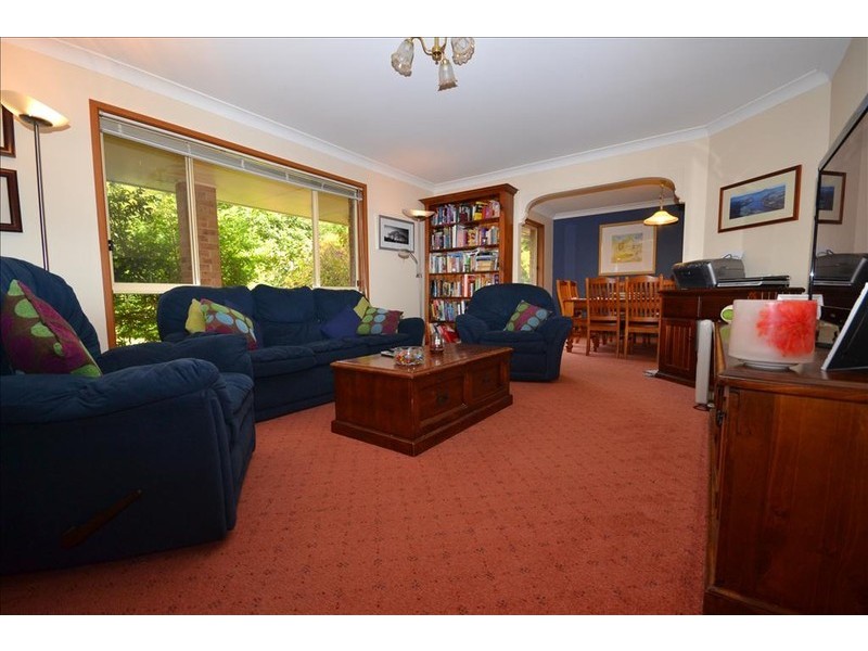 5 Peachey Close, Bomaderry NSW 2541