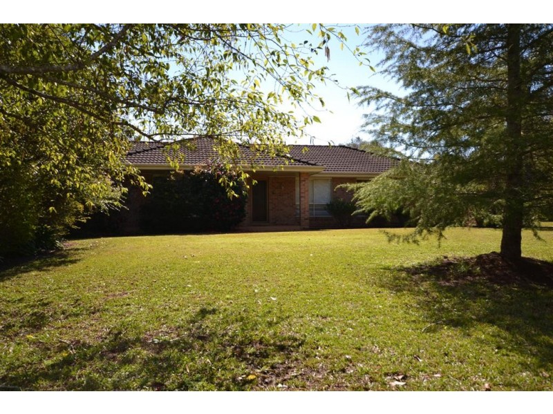 5 Peachey Close, Bomaderry NSW 2541