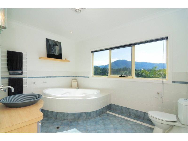 31 Tartarian Crescent, Bomaderry NSW 2541