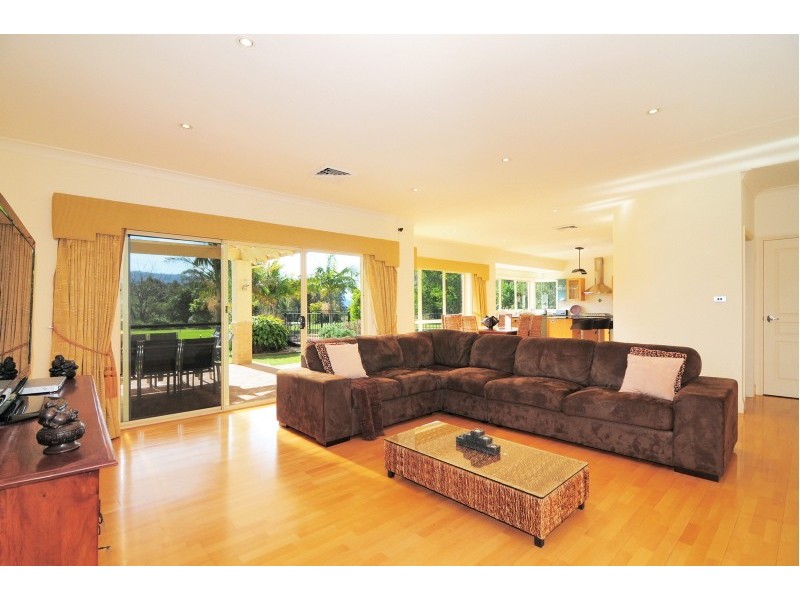 31 Tartarian Crescent, Bomaderry NSW 2541