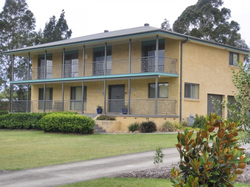 38 Tartarian Crescent, Bomaderry NSW 2541