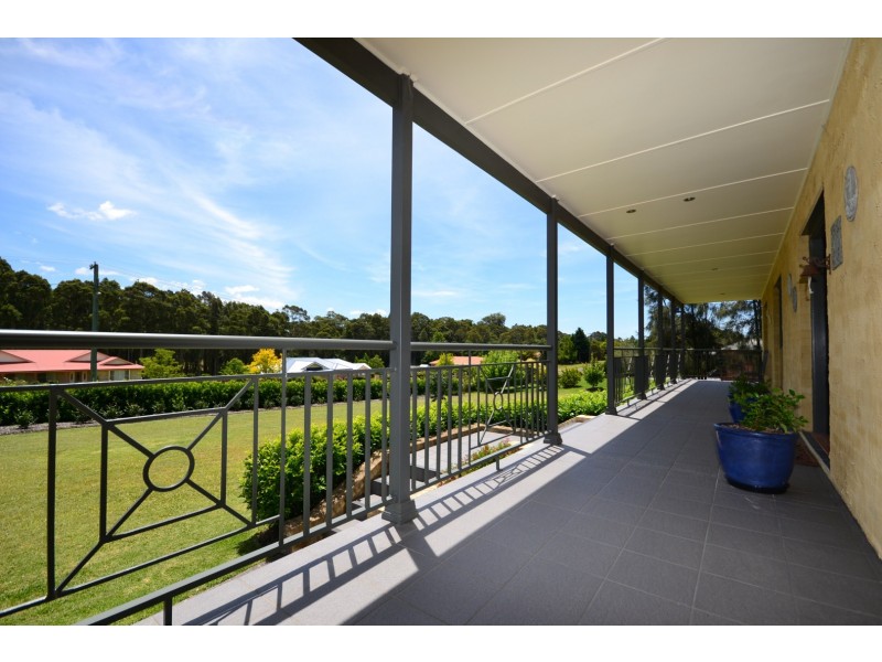 38 Tartarian Crescent, Bomaderry NSW 2541
