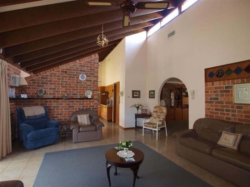 5 Gwenda Avenue, Berry NSW 2535