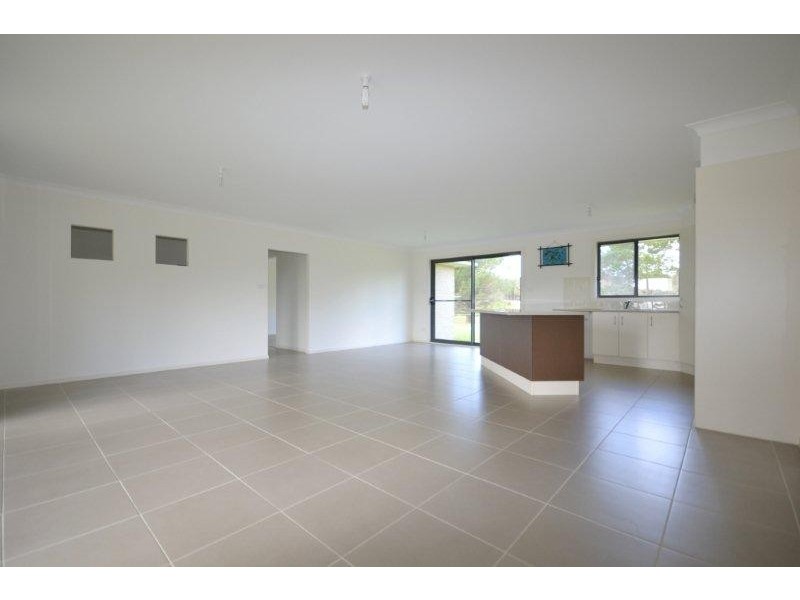 49 Tallais Close, Worrigee NSW 2540