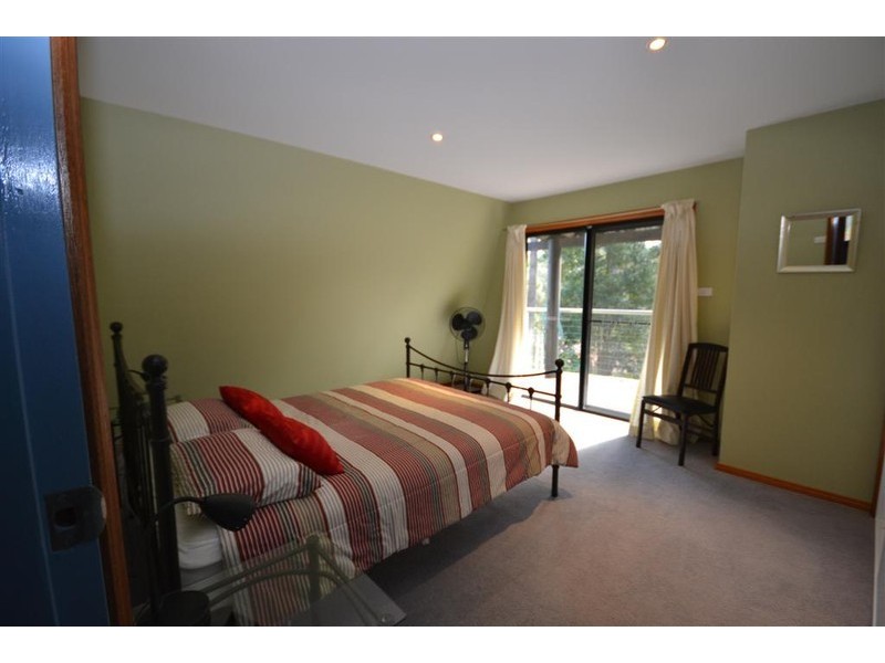 6  Banksia Street, Vincentia NSW 2540