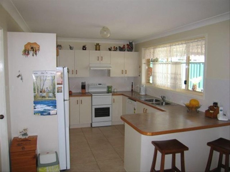 7 Hermes Crescent, Worrigee NSW 2540