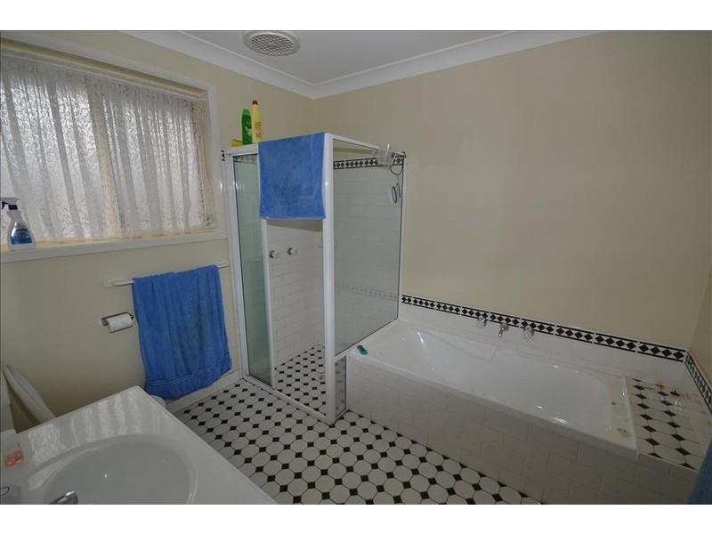 7 Hermes Crescent, Worrigee NSW 2540