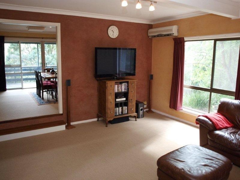 4 Glen View, North Nowra NSW 2541