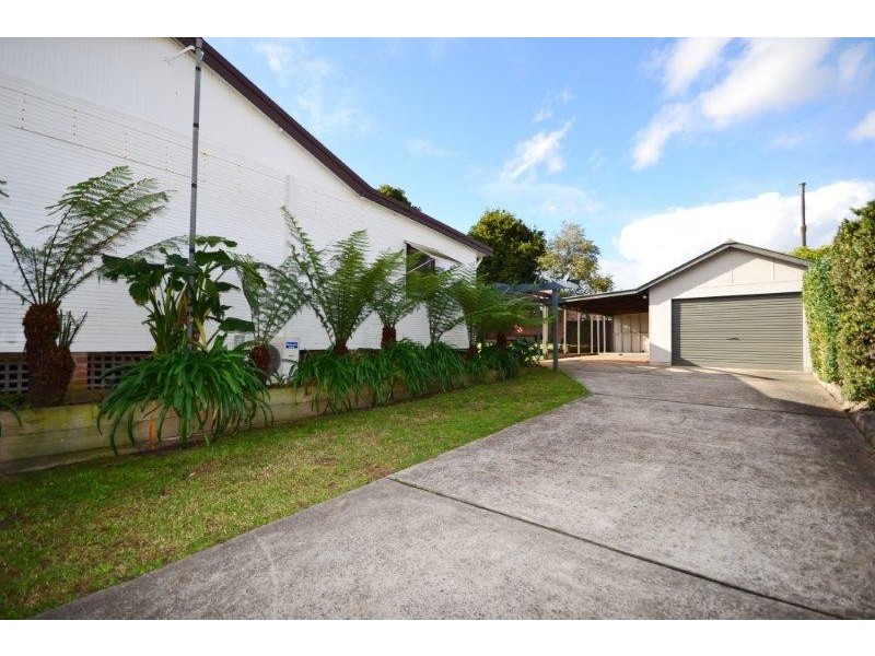 8 Hale Avenue, Nowra NSW 2541