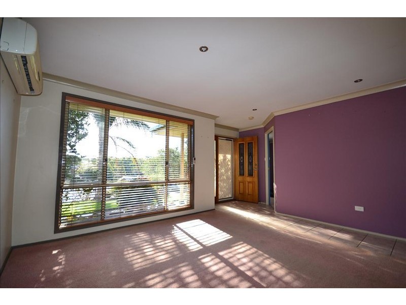 5 Nundah Close, Bomaderry NSW 2541