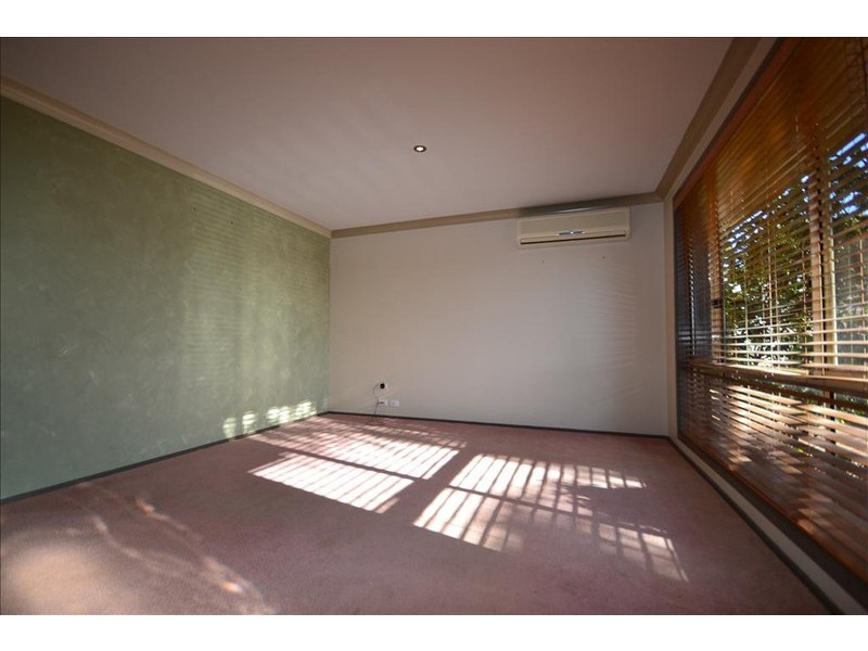 5 Nundah Close, Bomaderry NSW 2541