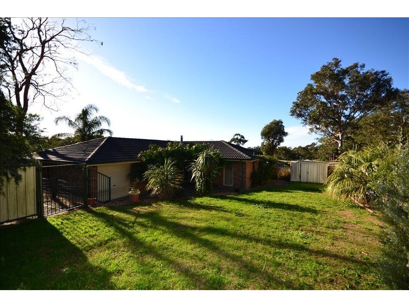 5 Nundah Close, Bomaderry NSW 2541