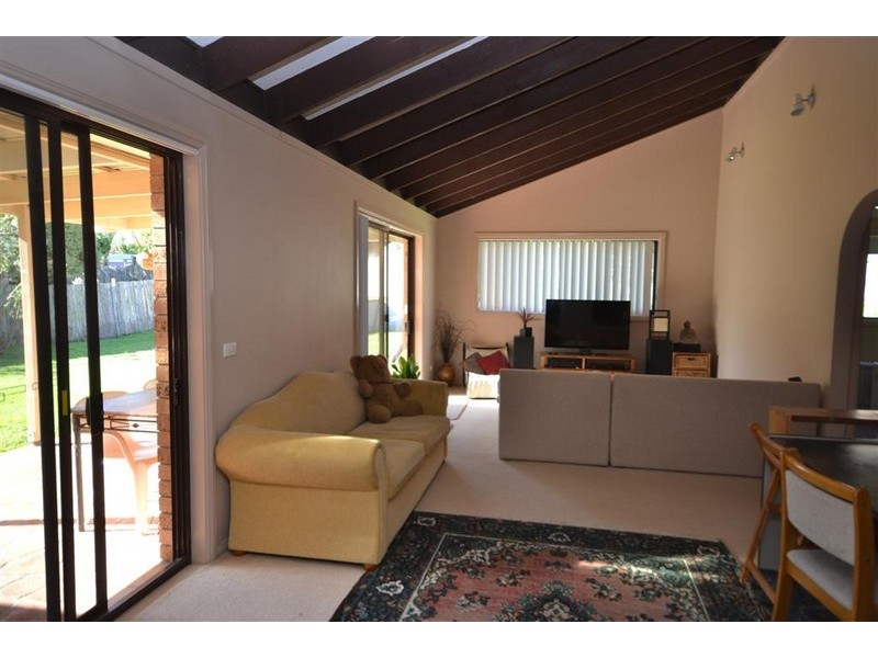 24 Golden Cane Avenue, North Nowra NSW 2541