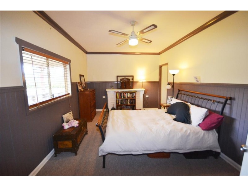 141 Berry Street, Nowra NSW 2541