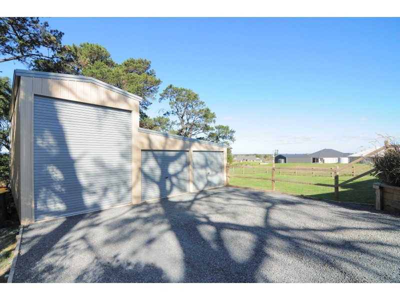 9 St Andrews Way, Berry NSW 2535