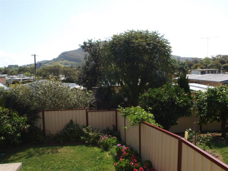 8 Mountain View Place, Shoalhaven Heads NSW 2535