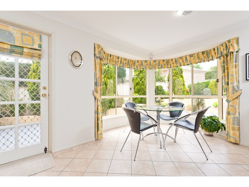 1 Marigold Close, Bomaderry NSW 2541