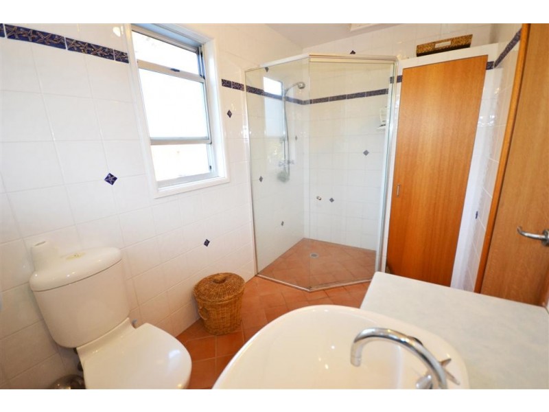 136 Prince Edward Avenue, Culburra Beach NSW 2540