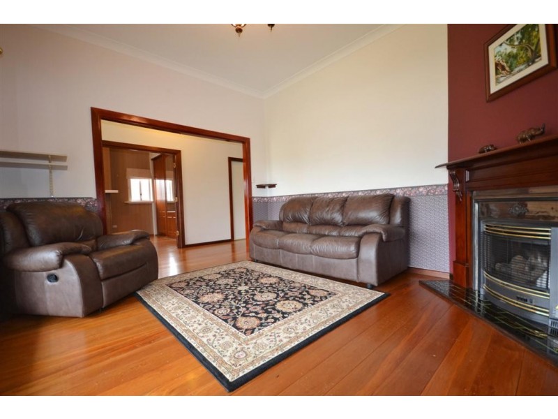 21 Osborne Street, Nowra NSW 2541