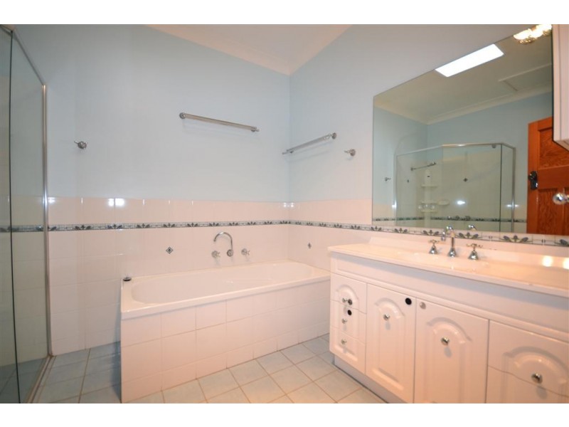 21 Osborne Street, Nowra NSW 2541