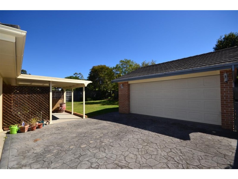 216 Yurunga Drive, North Nowra NSW 2541