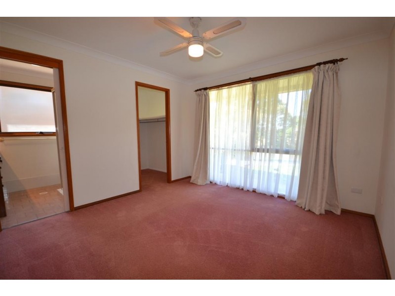 216 Yurunga Drive, North Nowra NSW 2541