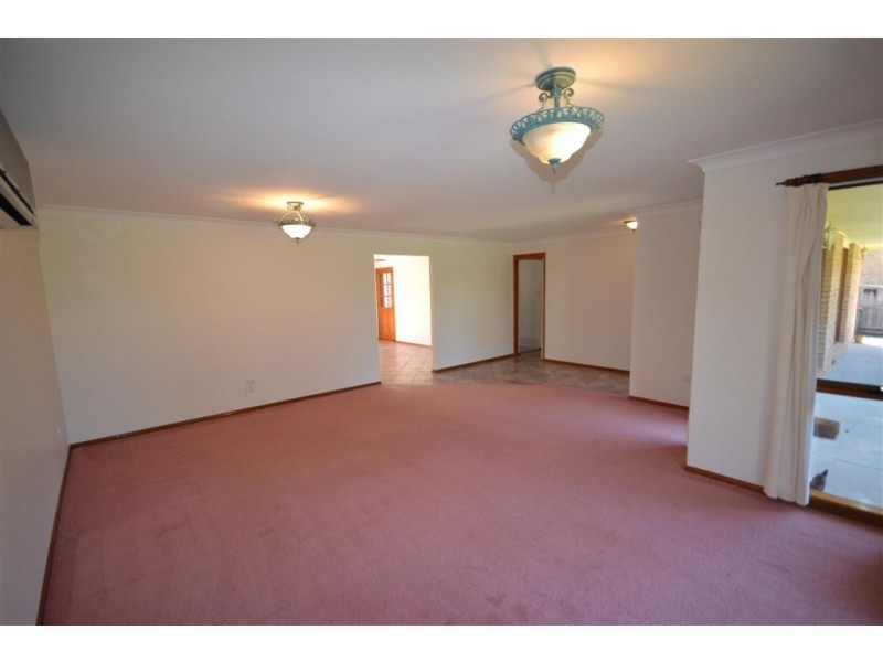 216 Yurunga Drive, North Nowra NSW 2541