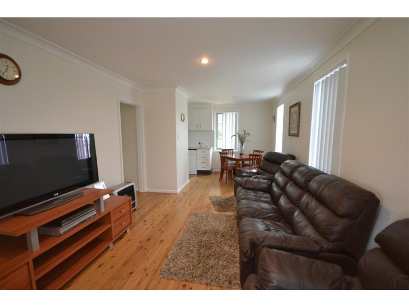 21 Quiberon Street, Nowra NSW 2541